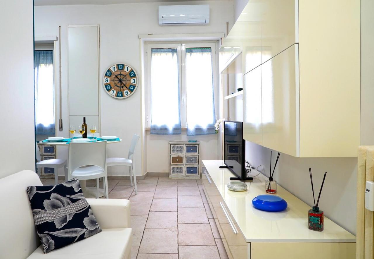 那不勒斯Hostly - Vittoria House - Near The Center With Private Parking公寓 外观 照片