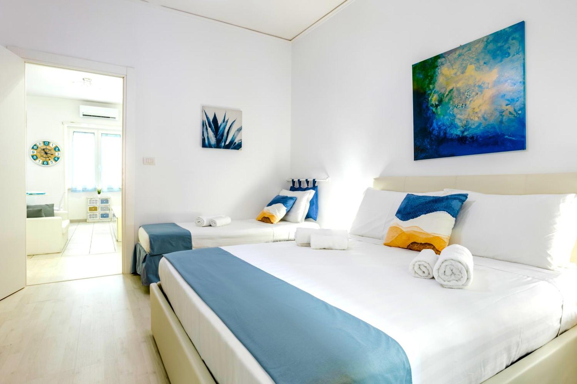 那不勒斯Hostly - Vittoria House - Near The Center With Private Parking公寓 外观 照片