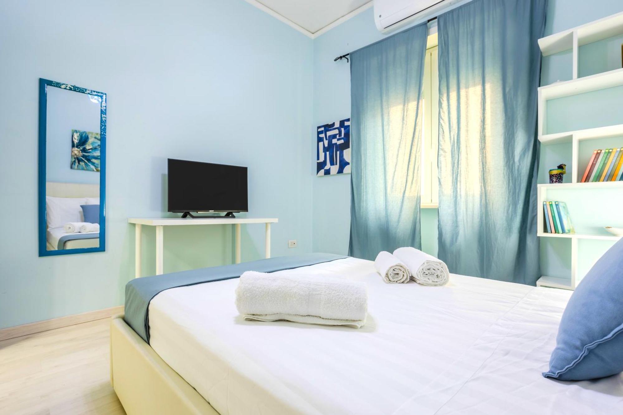 那不勒斯Hostly - Vittoria House - Near The Center With Private Parking公寓 外观 照片